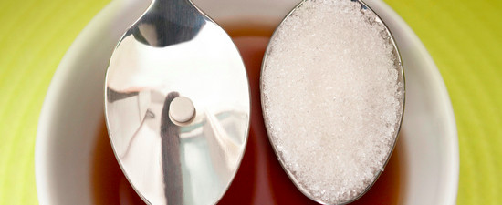 Aspartam under luppen – er det så farligt, som vi får at vide? 