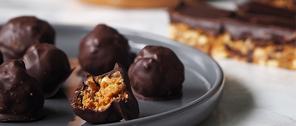 Crunchy peanut butter bites